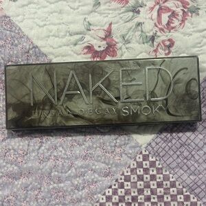 Urban Decay Smoky Eyeshadow Palette - Gray, Black, Silver